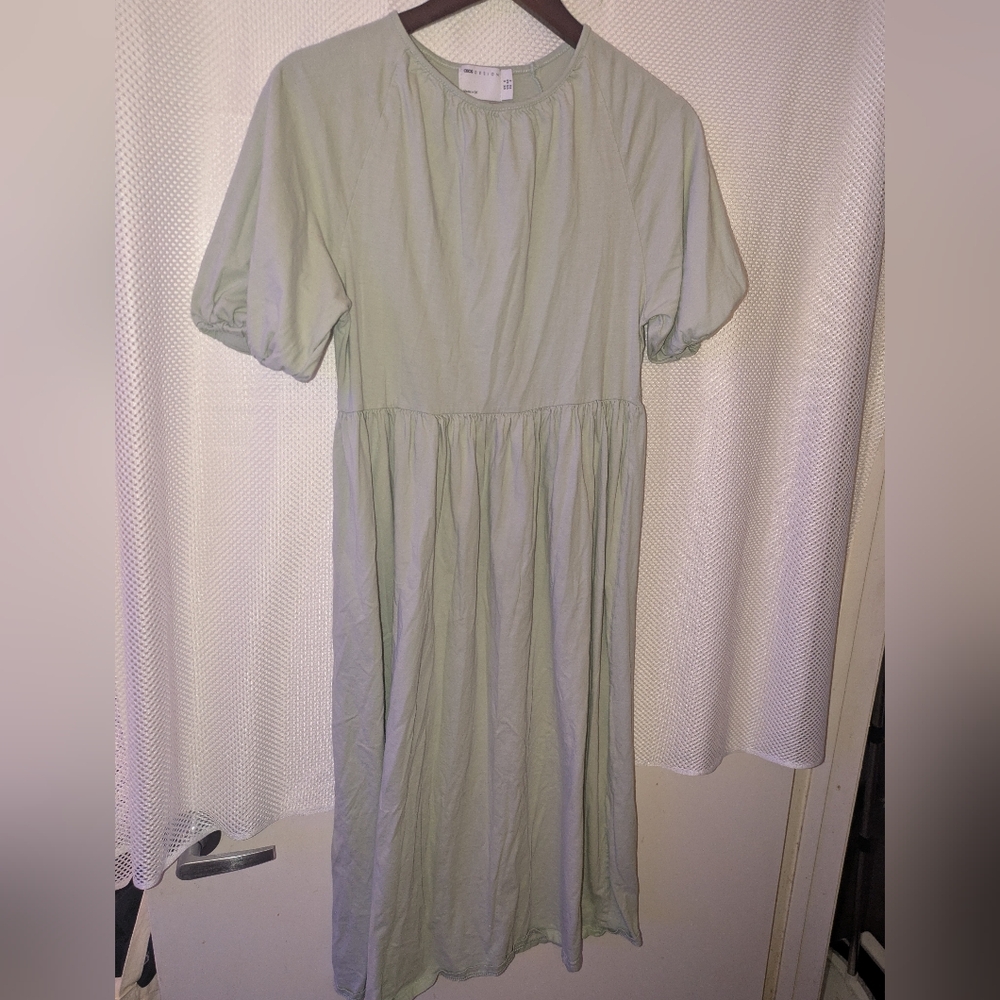 Chic Sage Midi Dress